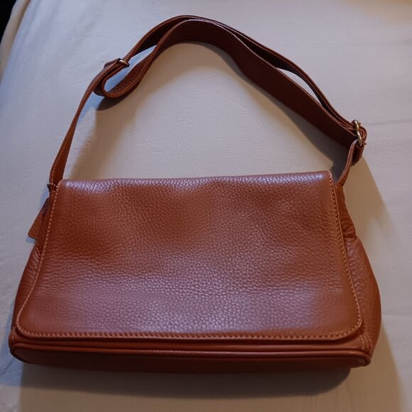 Coach Sandlebag Purse - Picture 1 of 8